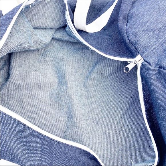 Private Party “Meet Me at the Barre” Denim Bag - Picture 4 of 8